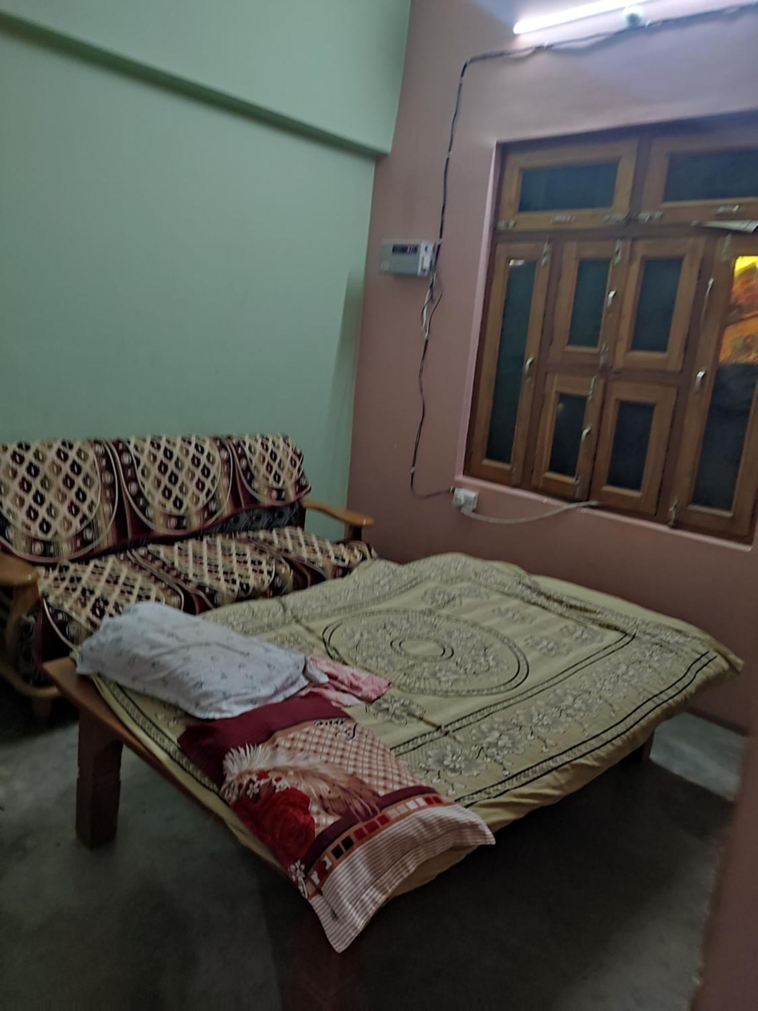 Krishna Bhavan Prayagraj Exterior photo